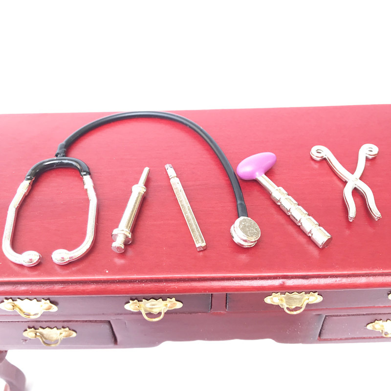 Zestaw akcesoriów do ubranek L – Kids Toys Doctor Set recenzja i cena